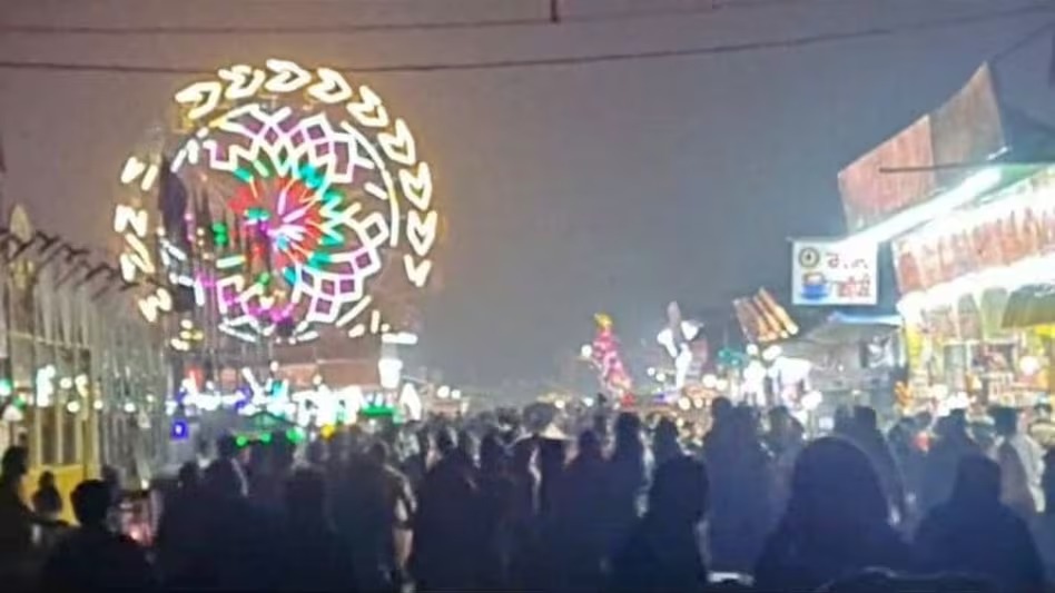यूपी के कानपुर में लगी प्रदर्शनी में हुआ हादसा,अचानक टूटा झूला, जमीन पर गिरकर बच्चे घायल,संचालक मौके से फरार !